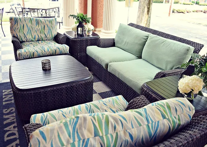 Pet Friendly hotel: Jh Adams Inn, Trademark Collection By Wyndham